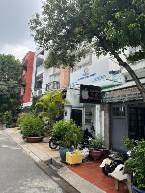 Bán nhà phố đường Tân Sơn Nhì - mặt tiền kinh doanh tốt