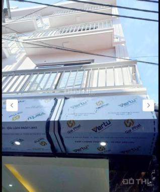 Cần bán gấp nhà ngõ 103 Cổ Nhuế 32m2, 5T, lô góc, ô tô, mặt ngõ kinh doanh sầm uất, 4.05 tỷ