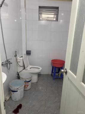 Cho thuê 1 kho mới tại tổ 8 Thạch Bàn, Long Biên . Đường bàn cờ 6m , 2 mặt ngõ.