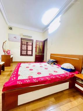 Bán nhà Hoàng Văn Thái, Thanh Xuân, lô góc, thoáng, ô tô đỗ, DT 50m2 x 4 tầng, giá 5.5 tỷ