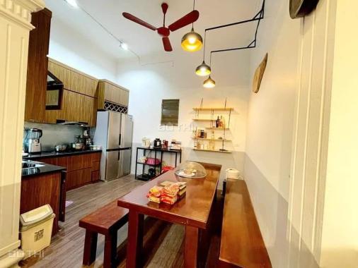 Bán nhà Hoàng Văn Thái, Thanh Xuân, lô góc, thoáng, ô tô đỗ, DT 50m2 x 4 tầng, giá 5.5 tỷ