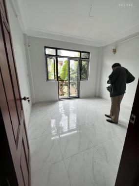 Nhà An Thắng Biên Giang 1.8 tỷ, DT 32m2 (4 tầng), ô tô tránh, gần QL6, 10p ra bx Yên Nghĩa