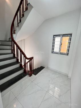 Nhà An Thắng Biên Giang 1.8 tỷ, DT 32m2 (4 tầng), ô tô tránh, gần QL6, 10p ra bx Yên Nghĩa