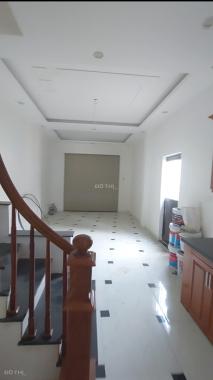 Nhà 4Tx40m2, ô tô tải đỗ cửa, ngay chợ, 20m ra QL6, 5p ra bến xe Yên Nghĩa, giá chỉ 1.98 tỷ.