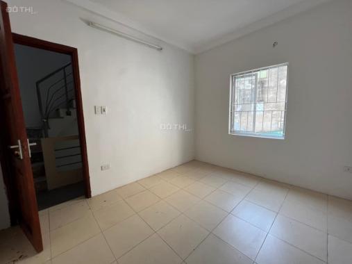 Bán nhà cũ đầu ngõ Phan Kế Bính, BĐ giá chỉ 10.5 tỷ, 55m2, ngõ rộng