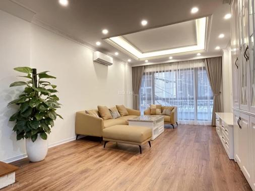 Bán nhà Phố Khúc Thừa Dụ, Cầu Giấy,  diện tích 68m2 giá 12.5 Tỷ