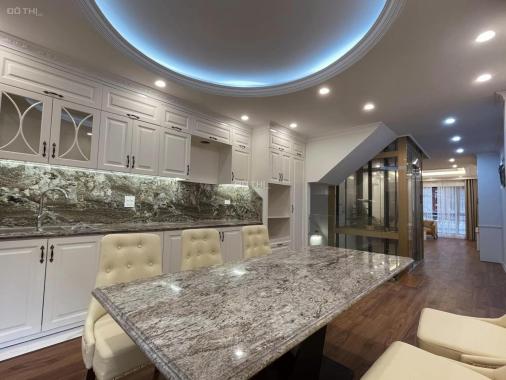 Bán nhà Phố Khúc Thừa Dụ, Cầu Giấy,  diện tích 68m2 giá 12.5 Tỷ