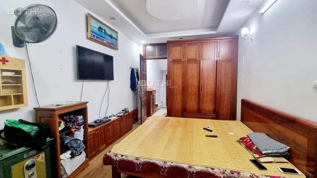Bán nhà mặt phố đa sỹ,40m,vị trí đẹp,kinh doanh tấp nập ngày đêm.