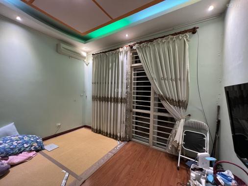 Cần bán nhà Doãn Kế Thiện, 60m², ô-tô, kinh doanh, giá hơn 12 tỷ.