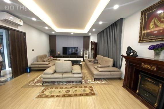 Nhà 5 tầng mới căn góc đẹp Hoàng Cầu, Đống Đa. 106m2 38 tỷ. Full nội thất, ô tô đỗ cửa