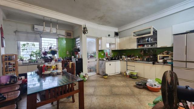Bán nhà mặt phố Nguyễn Thiệp 82m, 8T thang máy, KD các loại hình 35 tỷ. LH: 0366051369
