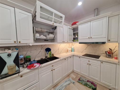 Bán nhà mặt phố Vạn Bảo, 2 thoáng, DTXD50m2 x 5 tầng, MT 5m, chỉ 26,5 tỷ.
