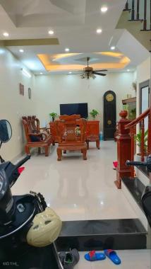 Trần Đại Nghĩa, Hai Bà Trưng, nhà mới ở ngay, khu vực hiếm bán, lô góc, 41m2, giá 4 tỉ 4
