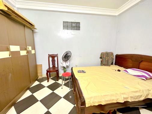Nhà phố Phan Kế Bính, quận Ba Đình, 42m2, mặt tiền 4.5m, 5 tầng 6 phòng ngủ, nhỉnh 4 tỷ