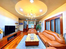 Siêu Hiếm! Phố Vip Vạn Phúc, 70m2, 5 tầng, MT 15m, 26 tỷ, lô góc, vỉa hè rộng.