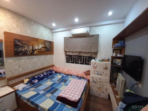 Siêu phẩm ban công Đông Nam cực hiếm. Bán căn 2 phòng ngủ rộng tòa VP5 Linh Đàm - 61m2 đẹp