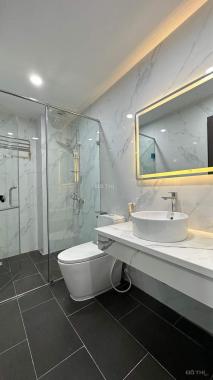 Bán nhà Phố Nguyễn Khánh Toàn, phân lô, gara 2 ô tô, ô tô tránh, kinh doanh, 65m2 giá 11 Tỷ