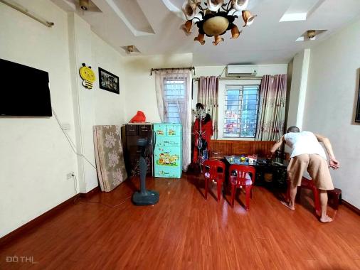 Bán gấp nhà Chùa Hà Cầu Giấy ngõ nông thông 20m ra phố 2 thoáng cực hiếm 39m2 Nhỉnh 5 tỷ