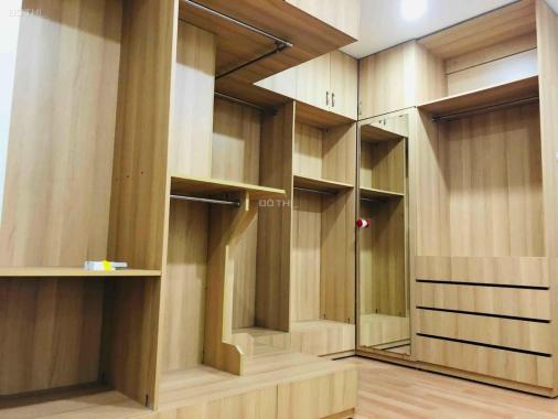 Cần bán gấp căn hộ chung cư Golden Palace Mễ Trì 128m2, 3PN,  tặng nội thất,giá 5.05 tỷ