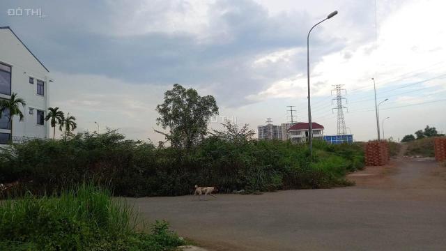 Bán đất biệt thự phú nhuận mặt tiền sông đường Đỗ Xuân Hợp Q.9 (396.6m2) 115 tr/m2 LH. 0918 481 296