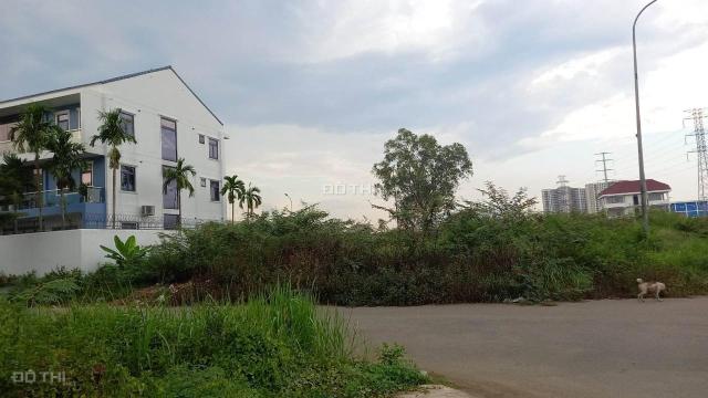 Bán đất biệt thự phú nhuận mặt tiền sông đường Đỗ Xuân Hợp Q.9 (396.6m2) 115 tr/m2 LH. 0918 481 296