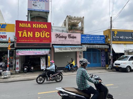 Bán nhà mặt phố đường 251, Phường Phước Long B, Quận 9, Hồ Chí Minh diện tích 200m2 giá 24,7 tỷ