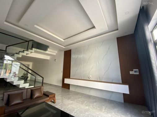 Bán gấp trong tháng 6 nhà phố 3 tầng