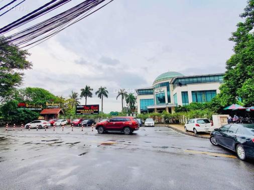 Bán đất tặng nhà mặt phố Trấn Vũ, sổ đỏ 135m2, mặt tiền 12m, 55 tỷ, View Hồ Trúc Bạch