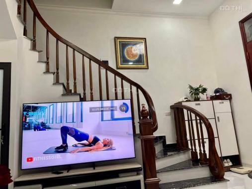 Bán Nhà Trung Tâm Thanh Xuân , Khương Đình, gần ngã tư sở, DT 48m x 5 tầng giá nhỉnh 5 tỷ . có TL.