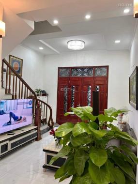 Bán Nhà Trung Tâm Thanh Xuân , Khương Đình, gần ngã tư sở, DT 48m x 5 tầng giá nhỉnh 5 tỷ . có TL.