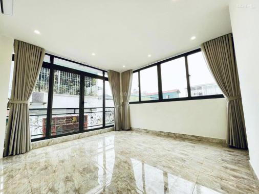 Bán Gấp Nhà Nguyễn Khánh Toàn – 7T Thang máy – Lô Góc – Ngõ Oto Tải – Kinh Doanh - Hạ sâu 3 Tỷ.