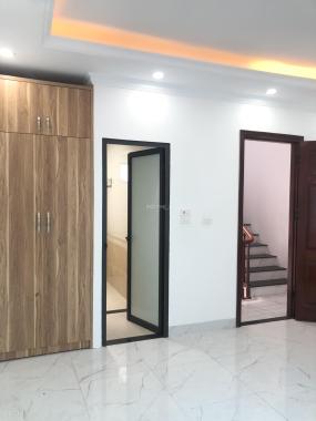 Chính chủ bán nhà 36m2. Lô góc 2 mặt thoáng. 4tầng 3PN. Tại Văn Quán đường 19/5,nhỉnh 3 tỷ