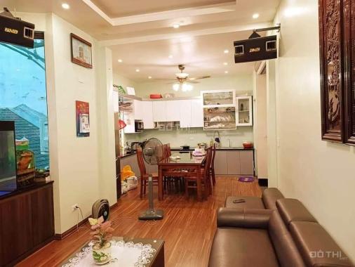 Bán gấp nhà Trần Quốc Hoàn ngõ nông thông 40m2 ra phố 2 thoáng cực hiếm 37m2 Nhỉnh 5 tỷ