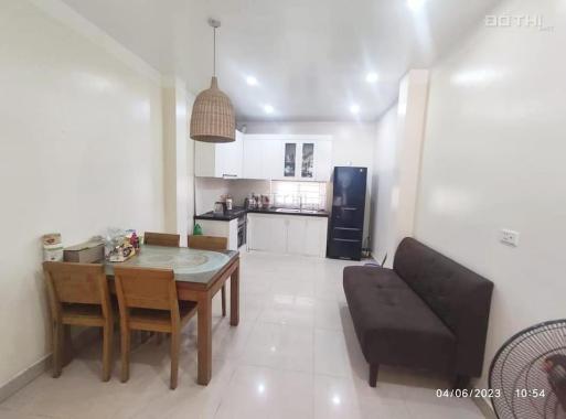 Nhà 3 tầng, 2 mặt thoáng, ô tô đỗ cửa, Bà triệu, 50m2, 5.85 tỷ Hà Đông