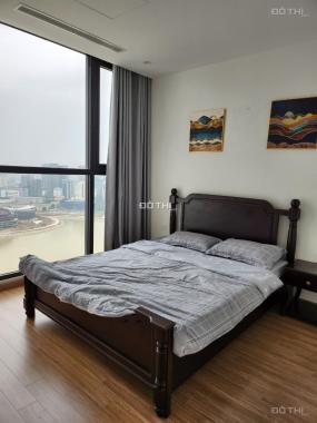 Cho thuê căn 3 phòng ngủ view hồ điều hòa tầng cao dự án vinhome Skylake Phạm Hùng. LH: 0984074088