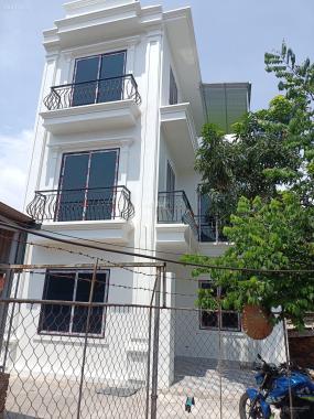 Bán nhà Vân Nội Đông Anh 3 tầng mới xây 58m2. Gần cầu Nhật Tân giá chỉ 2x tỷ. LH 0384 952 789