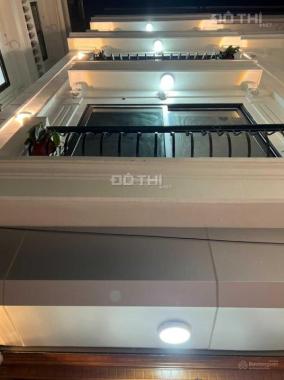 Nhà 5Tx36m2 Dương Nội Hà Đông, bãi ô tô đầu ngõ, cách Aeon Mall 1km, giá nhỉnh 2 tỷ, Lh 0889633335.
