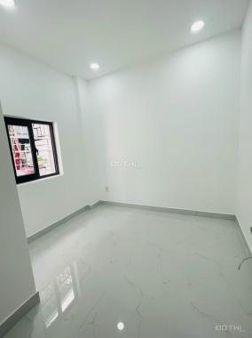 Chạy thận bán gấp nhà quận 2 1T 3L DTSD 400m2