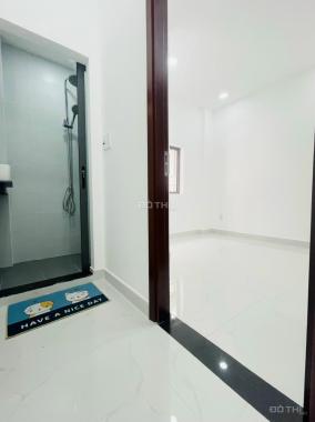 Chạy thận bán gấp nhà quận 2 1T 3L DTSD 400m2