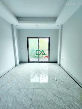 Bán nhà mới xây 45m, đường ô tô giá rẻ tại Vân Nội Đông Anh