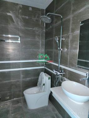 Bán nhà mới xây 45m, đường ô tô giá rẻ tại Vân Nội Đông Anh