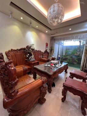 Bán nhà đẹp Nguyễn Văn Huyên, gara, ô tô tránh, kinh doanh, 70m2 nhỉnh 12 Tỷ