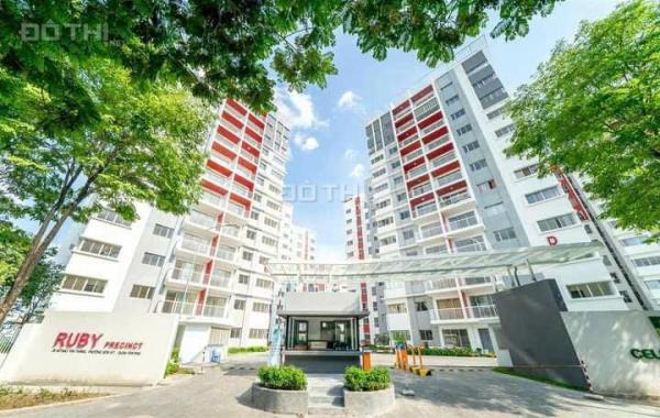 Bán căn hộ block E khu Ruby . Giá 2.8 tỷ