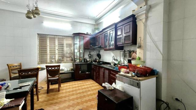 Bán Nhà Phố Kim Đồng, 45m2, MT 6,7m, Ô TÔ, Ngõ Thông, 4,7 tỷ