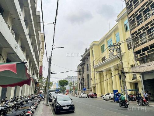 Chính chủ cho thuê nhà 3 mặt tiền đường Hồ Tùng Mậu Quận 1 diện tích 500m2 với 1 trệt 2 lầu