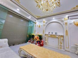 13 tỷ không mua nhà này thì xem nhà nào đẹp hơn: 65m2 Giang Văn Minh, 5 tầng, thang máy, kinh doanh