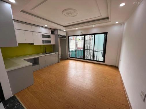 CHÍNH CHỦ NHỜ BÁN NHÀ TẠI THANH TRÌ - Ô TÔ ĐỖ GẦN NHÀ - NHÀ 5 TẦNG FULL NỘI THẤT 40M NHỈNH 2TY%