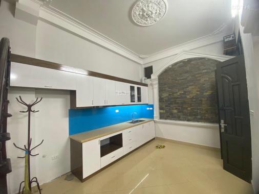 Bán nhà Hoàng Hoa Thám, Vĩnh Phúc, Ba Đình 73.4m2 xây 4 tầng, 2 mặt thoáng giá 5.8 tỷ