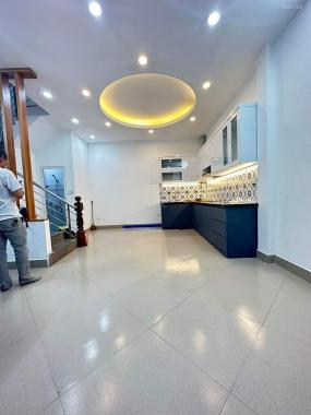 Cần bán nhà mới xây Thịnh Quang - Đống Đa - DT 40m2 * 4 tầng