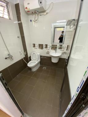 Bán nhà Kim Đồng-Trương Định, mặt ngõ ô tô, đẹp và rất thoáng, 38m2x3T ở ngay. Giá 3,05 tỷ